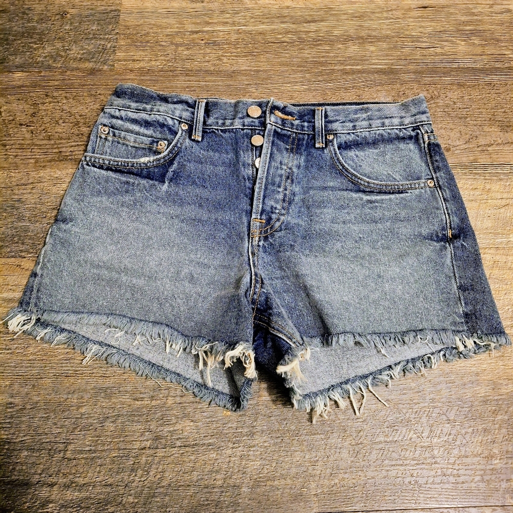 GRLFRND Low Rise Boyfriend Denim Shorts Size 24 GRLFRND